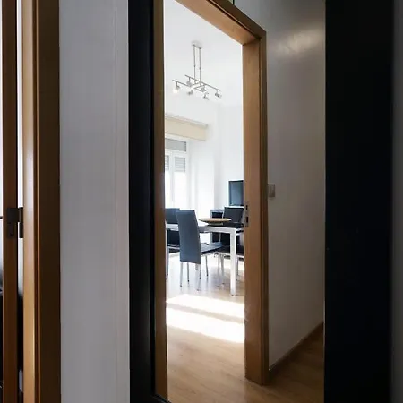 Daire Arroios 3rooms By Gt House
